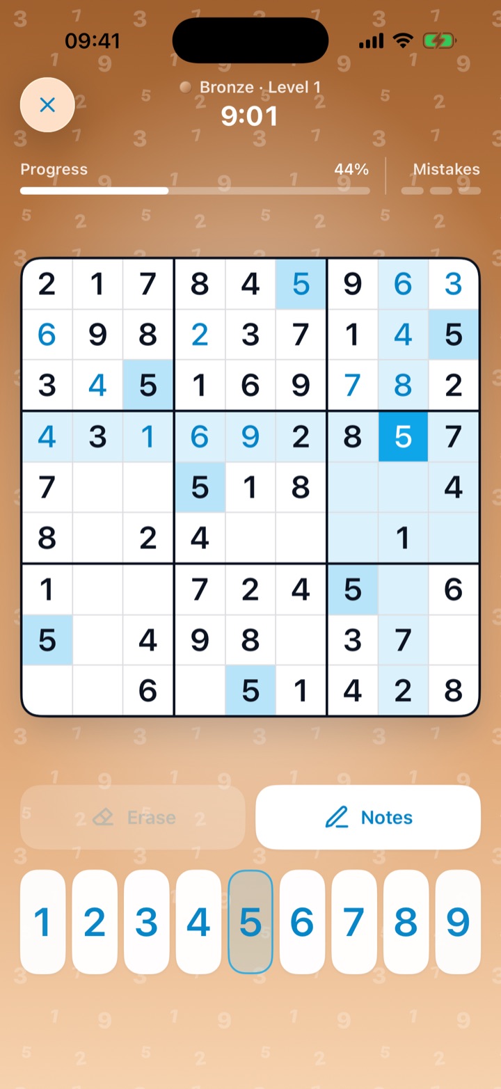 A match in progress, with the opponent’s progress bar above the grid